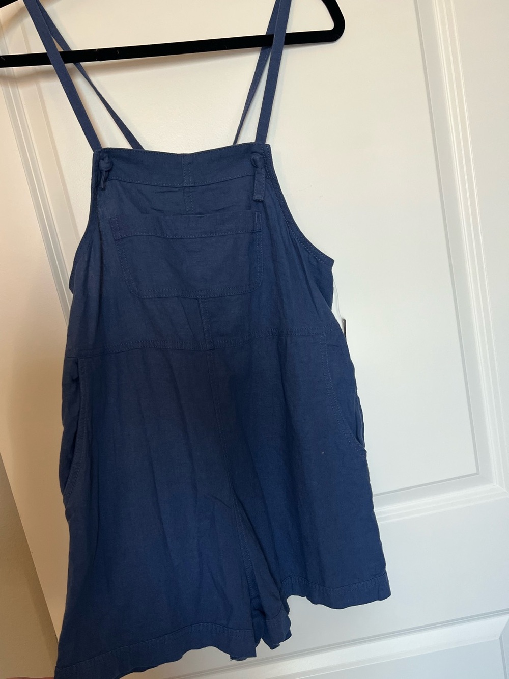 Old Navy Sleeveless Linen-Blend Utility Romper - Picture 5 of 5